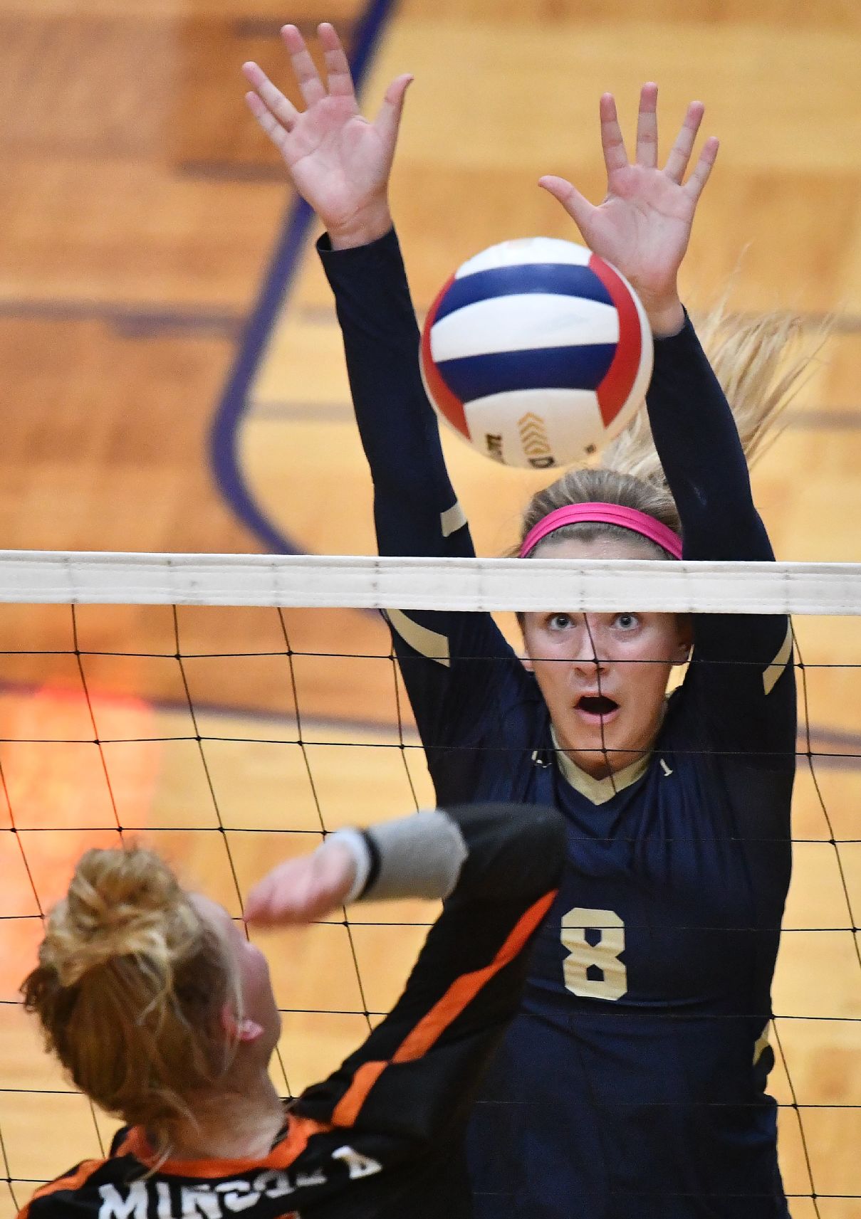 Althoff vs Minooka in 4A Volleyball Sectional Final